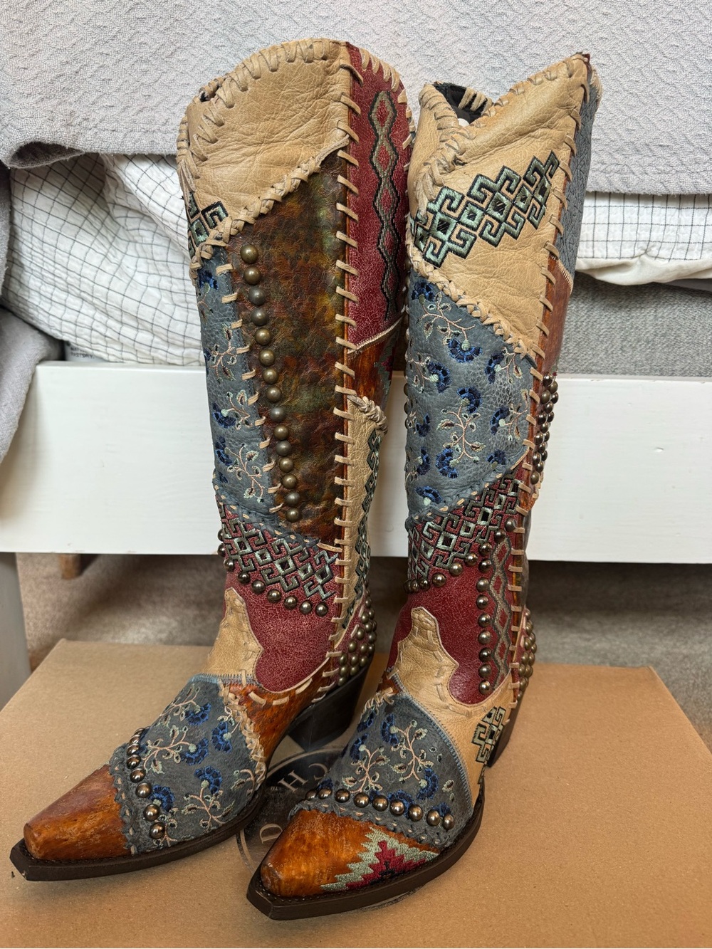 Old Gringo Double D Ranch Blow Out Bone Boots - Size 7 - NWT NEVER WORN
